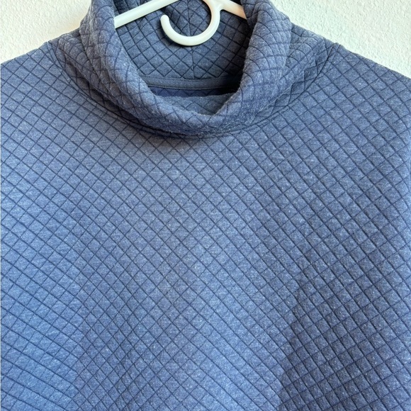 Southern Tide Ribbed‎ women’s turtleneck - Picture 5 of 7